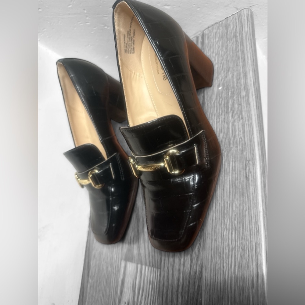 Liz Claiborne Black Croc-Embossed Block Heel Loafers with Gold Buckle - Picture 3 of 4